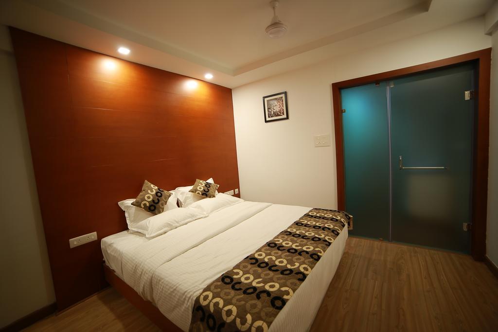 Hotel Moonlit Regency Thodupuzha Exterior foto